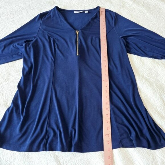 Susan Graver Women's Blouse Size 1X Navy Blue Gold Zipper Office Stretchy V Neck - Picture 12 of 14